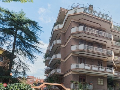 Appartamento in Affitto in Via Domenico Comparetti a Roma