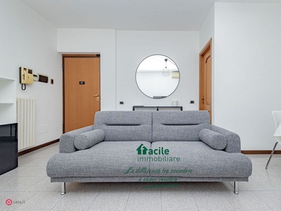 Appartamento in Affitto in Via Riva di Trento 12 a Milano