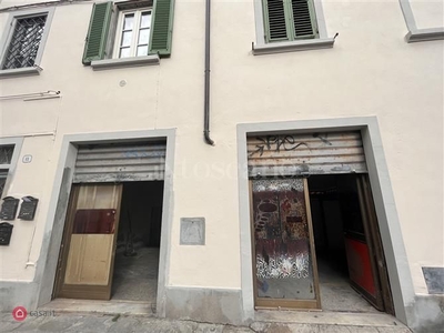 Negozio/Locale commerciale in Affitto in Via Sant'Antonio a Prato
