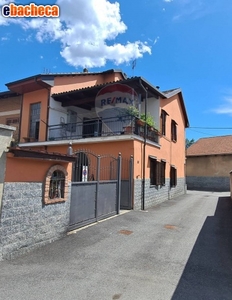 Casa a Brandizzo di 221..