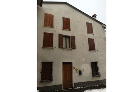 Casa indipendente in vendita a Brescello, Via F. Cavallotti 39