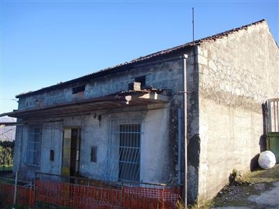 Casa indipendente a Celle di Bulgheria in provincia di Salerno