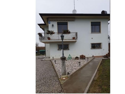 Villa in vendita a Oderzo, Frazione Magera
