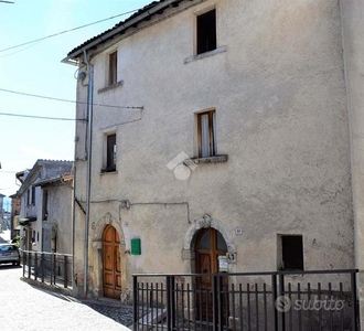 CASA SEMINDIPENDENTE A SANTE MARIE