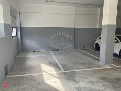 Garage/Posto auto in Affitto in Via Livorno 34 -40 a Genova