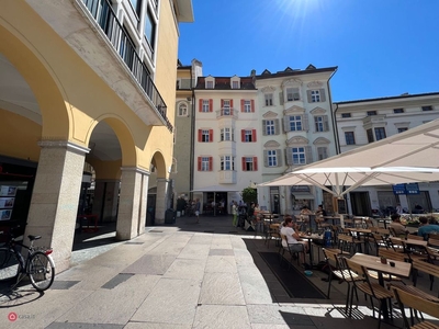 Negozio/Locale commerciale in Affitto in Piazza Walther a Bolzano