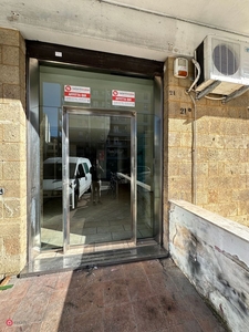 Negozio/Locale commerciale in Affitto in Viale Japigia 21 a Lecce