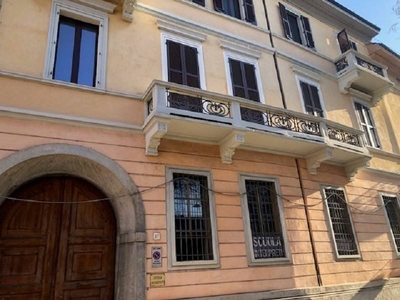 Quadrilocale in vendita a Cremona