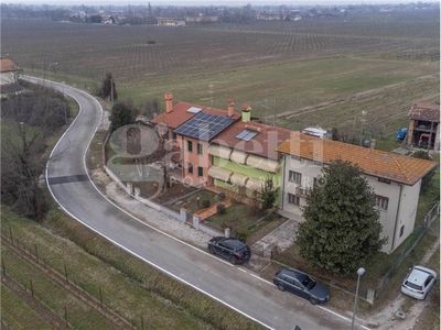 Villa a schiera in Via Attigliana, 31, Portogruaro (VE)