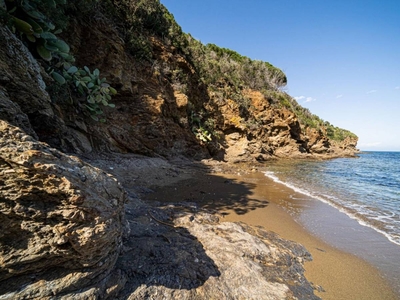 Villa di lusso con vista sulla spiaggia e 2 camere da letto