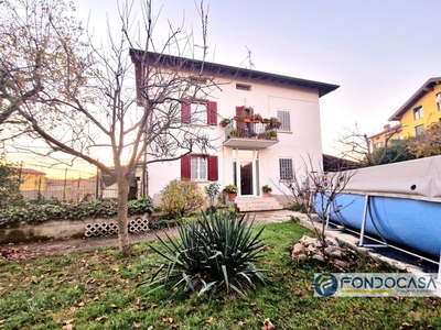 Villa in vendita a Cazzago San Martino - Zona: Bornato