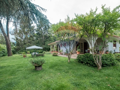 Villa in vendita a Vallio Terme - Zona: Sopranico