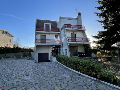 Villa in Vendita in Contrada macchie 60 a Campobasso