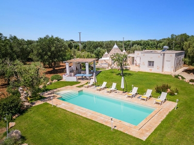 Villa Trullo Oro Verde by Villa Plus