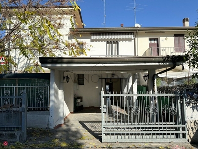 Casa indipendente in Vendita in Via della Grotta Rossa 40 a Rimini