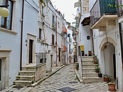 Casa indipendente di 3 vani /49 mq a Putignano (zona CENTRO STORICO)