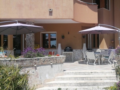 Appartamento in affitto a Salerno Ginestre / Sala Abbagnano / Panoramica / Casa Manzo