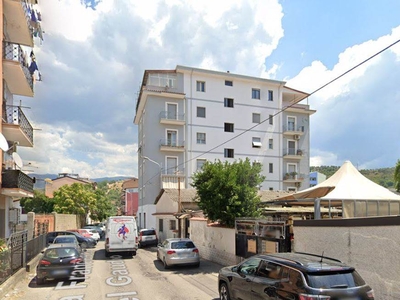 Appartamento in vendita a Cosenza Via Popilia