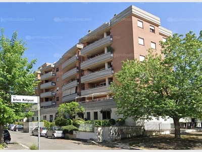 Appartamento in vendita a Roma, Via Robert Mallet - Roma, RM