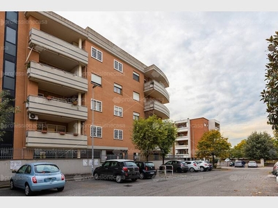 Appartamento in vendita a Roma, Via Rodolfo Verduzio - Roma, RM
