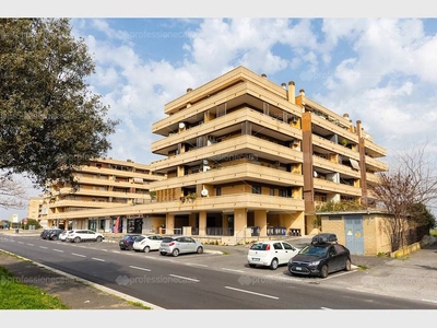 Appartamento in vendita a Roma, Viale Francesco Caltagirone - Roma, RM