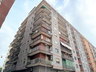 Appartamento in vendita a Taranto, via Livio Andronico, 52 - Taranto, TA