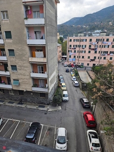 Appartamento in Vendita in Via alla Costa di Teglia 3 A a Genova