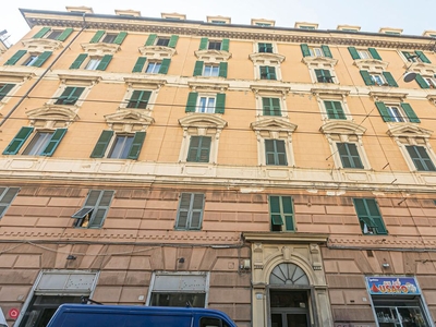 Appartamento in Vendita in Via Giacomo Buranello 10 a Genova