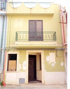 Appartamento in Vendita in Via Michelangelo Buonarroti a Altavilla Milicia