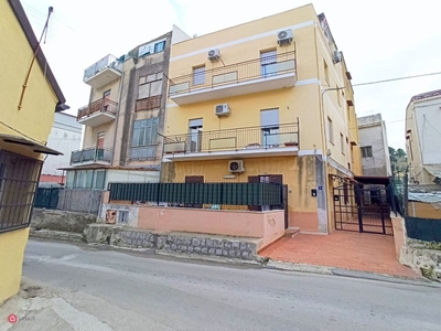 Appartamento in Vendita in Via Sant Isidoro 47 a Palermo