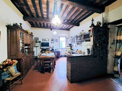Casa in vendita in Chianni, Italia