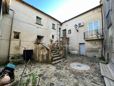 Casa in vendita in Prignano Cilento, Italia