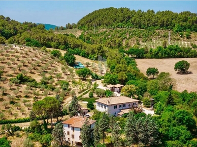 rustico / casale in vendita a Spoleto