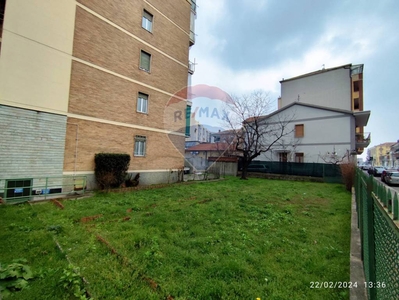 Terreno Agricolo in vendita a Torino via Adamello, 11