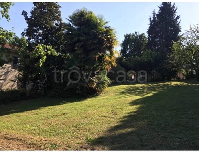 Terreno Residenziale in vendita a Bernareggio via Risorgimento