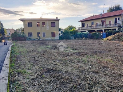 Terreno Residenziale in vendita a Carate Brianza via Usodimare, 3