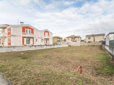 Terreno Residenziale in vendita a Olgiate Olona via Giovannino Guareschi