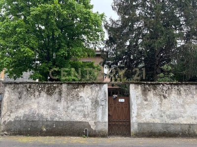 Terreno Residenziale in vendita a Parabiago via Vittorio Veneto, 7