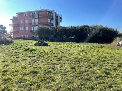 Terreno Residenziale in vendita a Roma via Quero, 60