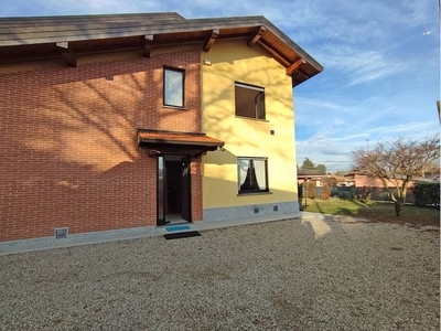 Villa bifamiliare in vendita a Castelletto sopra Ticino, via intra - Castelletto sopra Ticino, NO