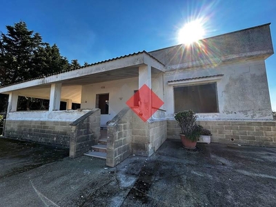 Villa singola in vendita a Brindisi, CONTRADA MONTENEGRO, 72 - Brindisi, BR