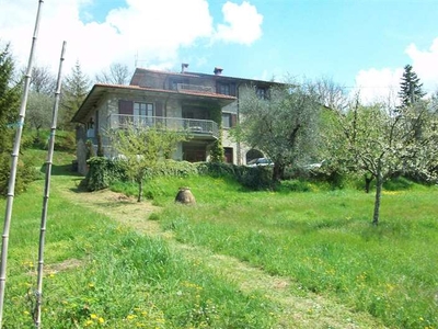 Rustico casale in vendita a Fivizzano Massa Carrara