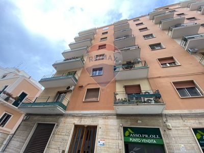 Appartamento di 6 vani /182 mq a Bari - Madonnella (zona Madonnella)