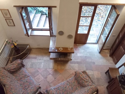 Appartamento di 65 mq in affitto - Monteriggioni