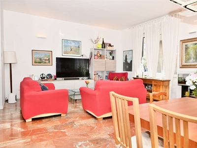 Appartamento in Via Dei Gracchi 9, Milano, 5 locali, 2 bagni, 170 m²
