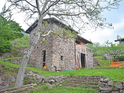 Casa in vendita in angolo terme, Italia