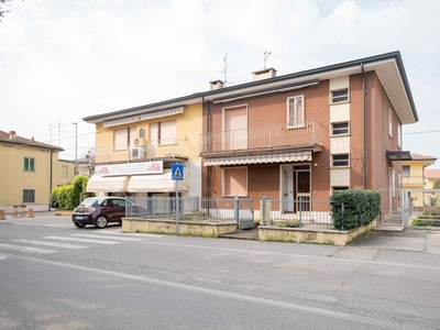 Casa indipendente con giardino a San Giovanni Lupatoto