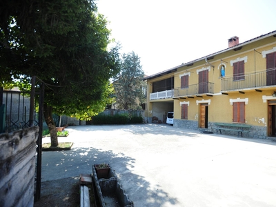 Casa indipendente da ristrutturare, Castelnuovo Don Bosco centro