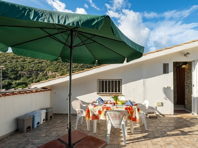 Casa vacanze 'Il Lentischio - Corbezzolo' a Cala Lunga a 200 metri dal mare