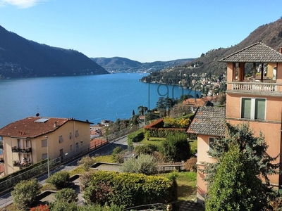 Prestigiosa villa di 300 mq in vendita, Moltrasio, Lombardia